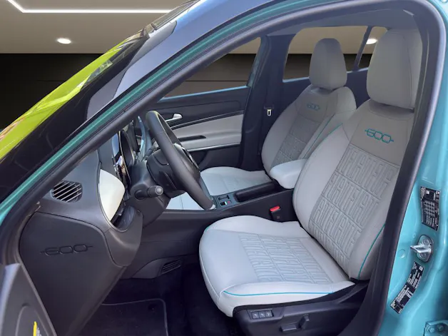 Fiat 600 1.2 Hybrid La Prima