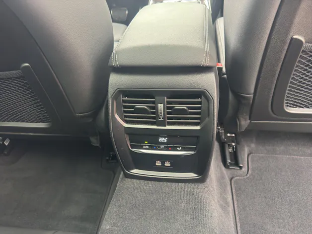 BMW 320d xDrive 48V Touring Steptronic M Sport Pro