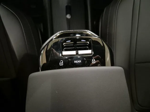 Volvo EX30 CC E60 Twin Performance AWD