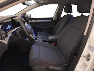 VW Golf 2.0 TDI Life DSG