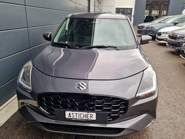 Suzuki Swift 1.2 Sakura Top Hybrid 4x4