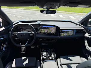 Audi SQ6 e-tron quattro