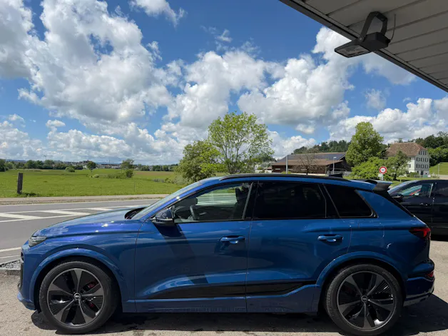 Audi SQ6 e-tron quattro