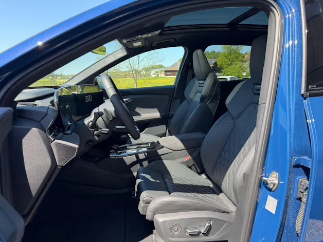 Audi SQ6 e-tron quattro