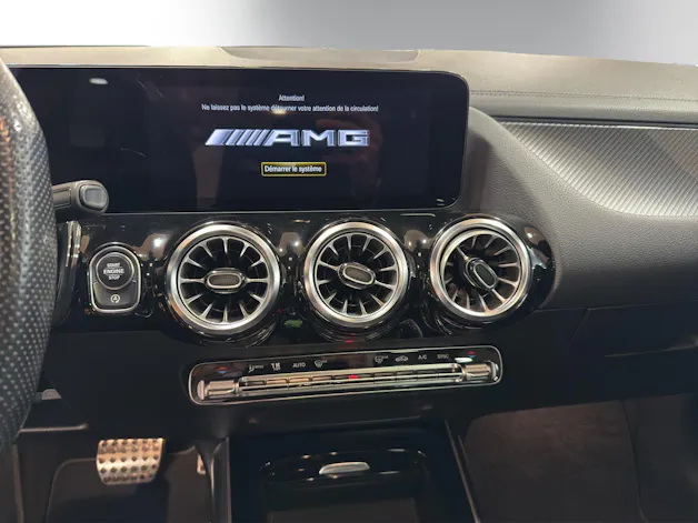 Mercedes-Benz GLA 35 AMG 4Matic 8G-Speedshift DCT