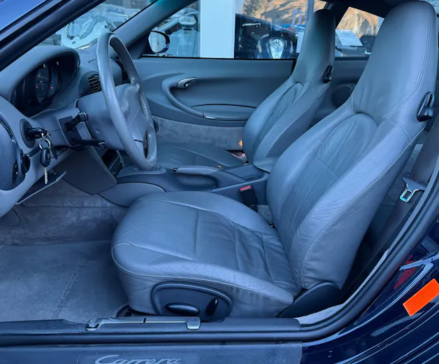 Porsche 911 Carrera