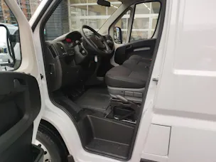 Peugeot Boxer 2.2 HDI 335 L2H2