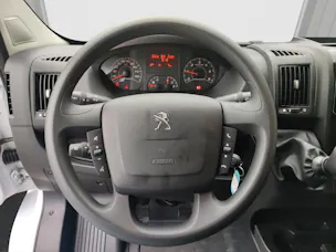 Peugeot Boxer 2.2 HDI 335 L2H2