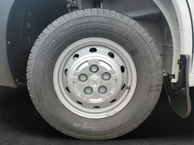 Peugeot Boxer 2.2 HDI 335 L2H2