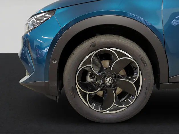 Alfa Romeo Junior BEV Speciale Tech 156 PS