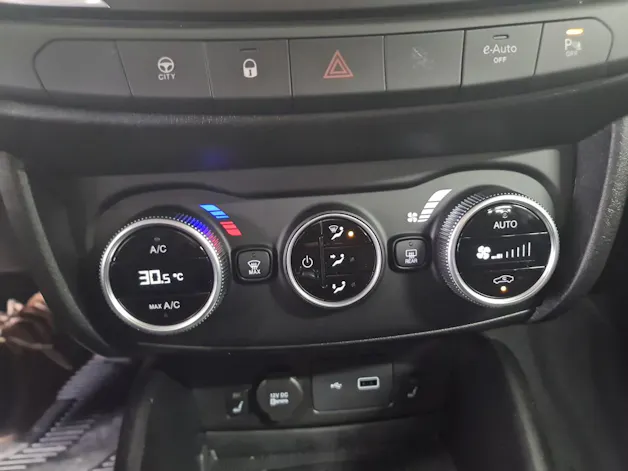 Fiat Tipo Hybrid 1.5 Swiss Edition Cross