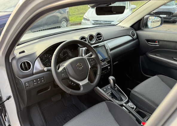 image du véhicule 6 image du véhicule 6