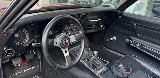Chevrolet Corvette C3 Stingray Cabrio Handschalter