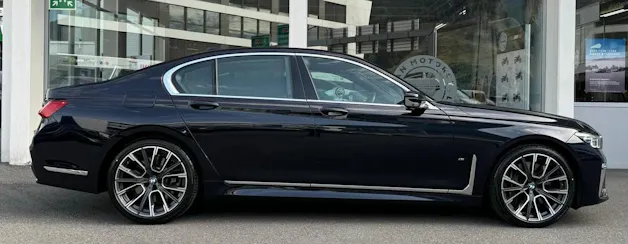 BMW 750i xDrive M Sport Steptronic