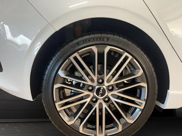 Kia Ceed 1.5 T-GDi GT-Line Edition DCT