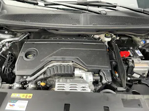 Peugeot 5008 145 e-DCS6 GT