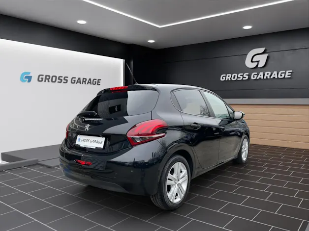 Peugeot 208 1.2 P.Tech Signature