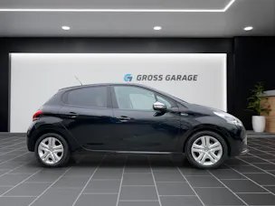Peugeot 208 1.2 P.Tech Signature