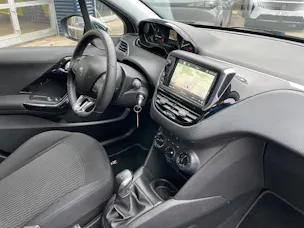Peugeot 208 1.2 P.Tech Signature