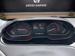 Peugeot 208 1.2 P.Tech Signature