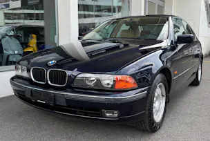 BMW 528i