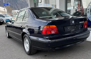 BMW 528i