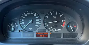 BMW 528i