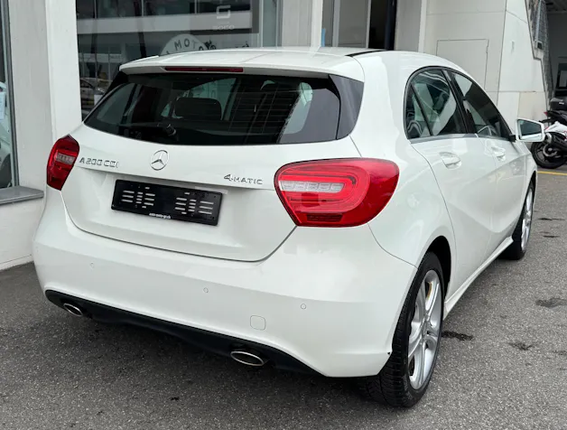 Mercedes-Benz A 200 CDI Urban 4Matic 7G-DCT