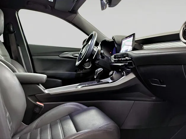 Alfa Romeo Tonale 1.3 Plug-in-Hybrid Q4 Veloce Pack Premium Sky