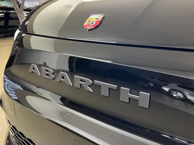 Fiat 500 Abarth BEV Turismo 155 PS