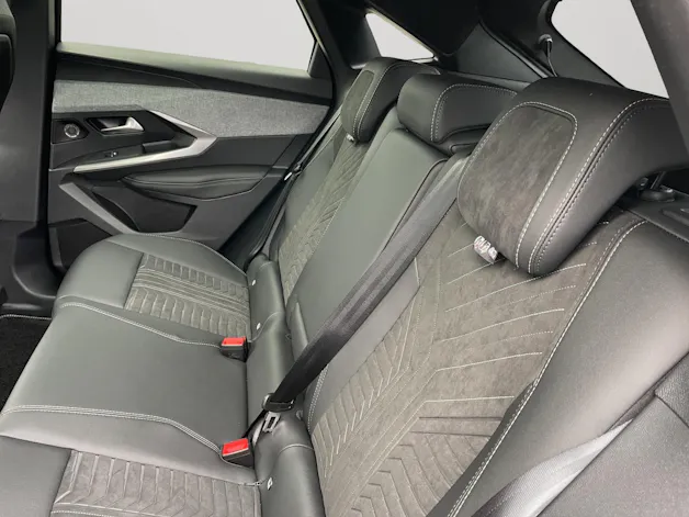 Peugeot 3008 NEW 195 e-DCS GT