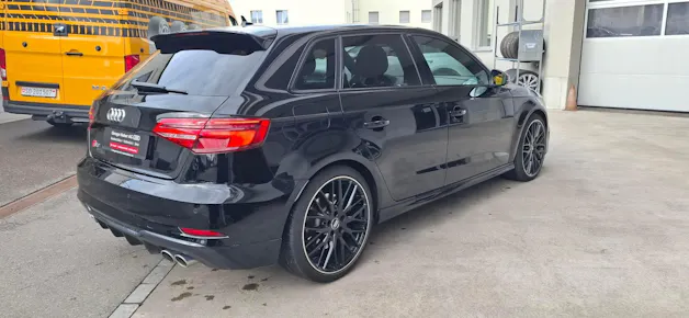 Audi S3 Sportback 2.0 TFSI quattro S-tronic