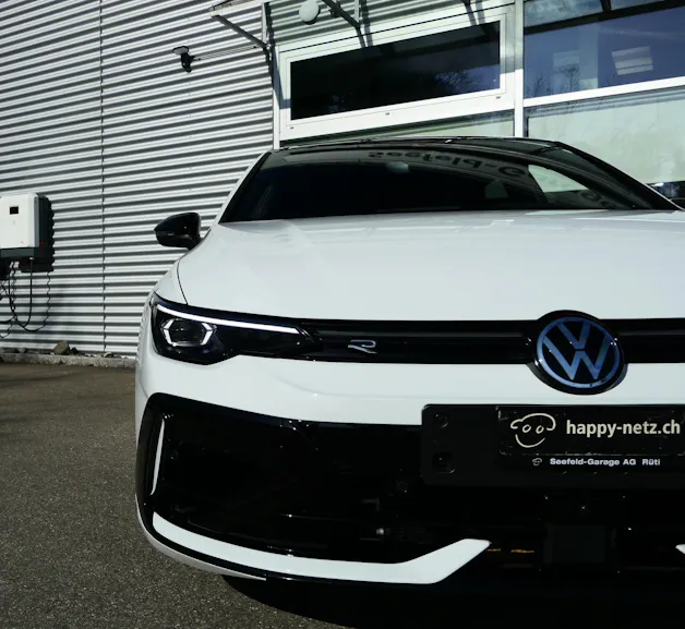 VW Golf 2.0 TSI R DSG 4 Motion