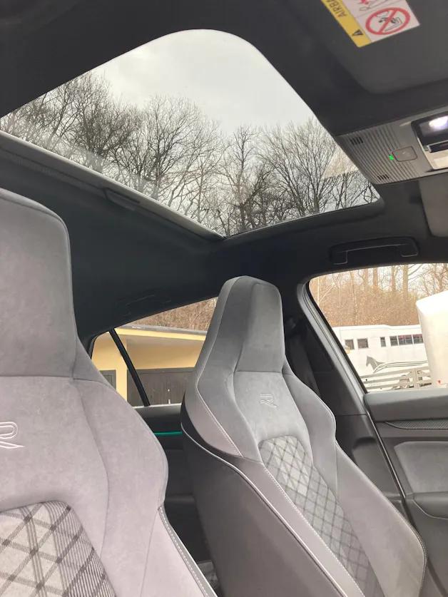 VW Golf 1.5 eTSI mHEV ACT R-Line DSG