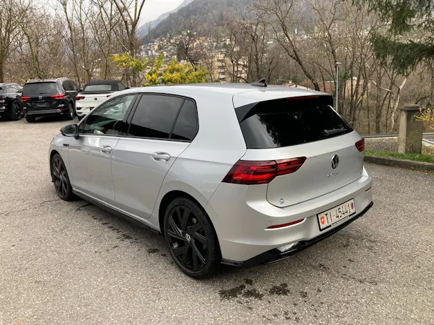 VW Golf 1.5 eTSI mHEV ACT R-Line DSG