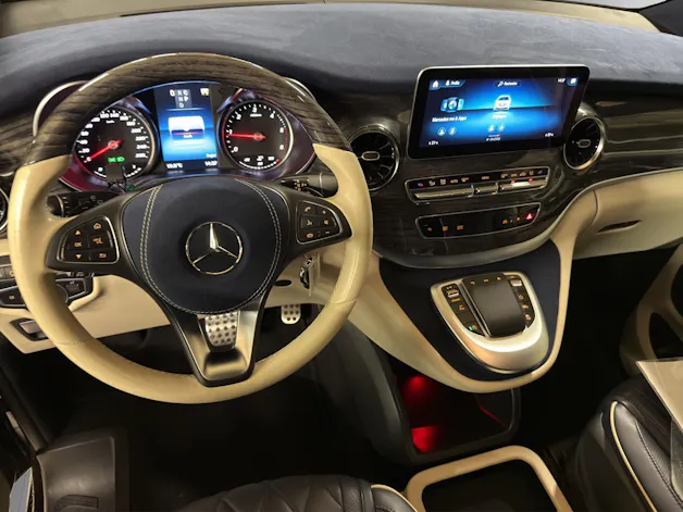 Mercedes-Benz V 300d VIP Luxe Extralong 4Matic