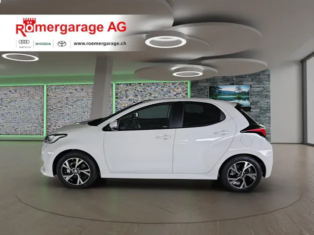 Toyota Yaris 1.5 VVT-i HSD Trend