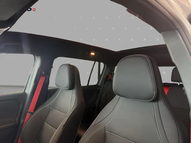 Mercedes-Benz GLB 350 4MATIC with EQ Technology