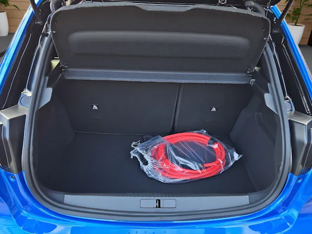 Peugeot 208 NEW Elektrik 115kW GT