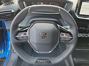 Peugeot 208 NEW Elektrik 115kW GT