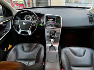 Volvo XC60 D5 AWD Momentum Geartronic