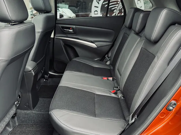 Suzuki S-Cross 1.5 Compact Top Hybrid 4x4