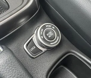 Suzuki S-Cross 1.5 Compact Top Hybrid 4x4