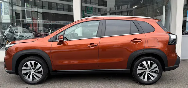 Suzuki S-Cross 1.5 Compact Top Hybrid 4x4
