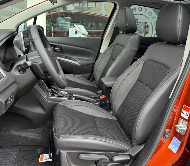 Suzuki S-Cross 1.5 Compact Top Hybrid 4x4