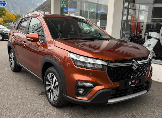 Suzuki S-Cross 1.5 Compact Top Hybrid 4x4
