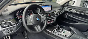 BMW M760Li xDrive Sport Getriebe