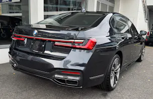 BMW M760Li xDrive Sport Getriebe
