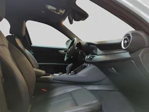 Alfa Romeo Giulia 2.0 Ti Q4 AT8