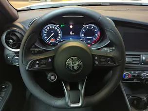 Alfa Romeo Giulia 2.0 Ti Q4 AT8